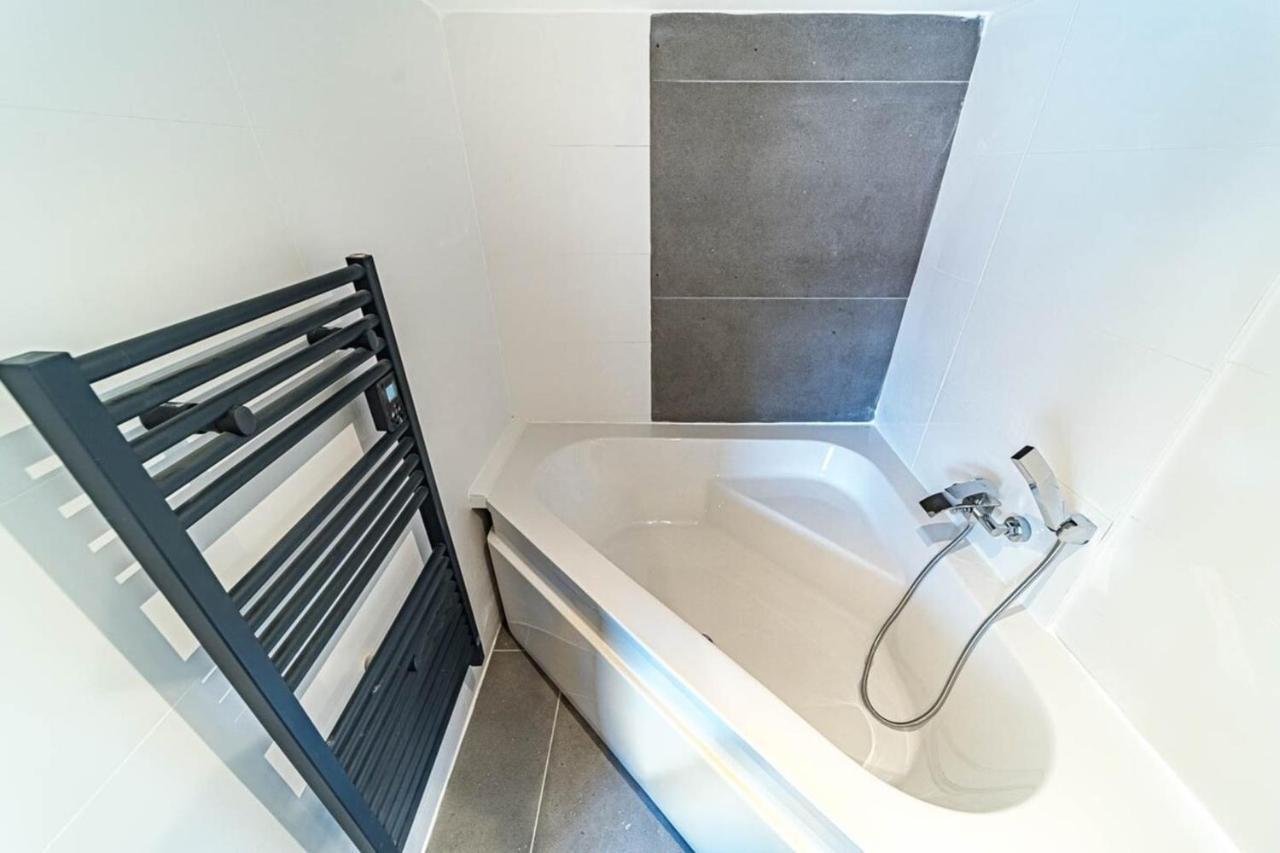 The Pizay Duplex Cozy 2 People - Metro Hotel De Ville ลียง ภายนอก รูปภาพ